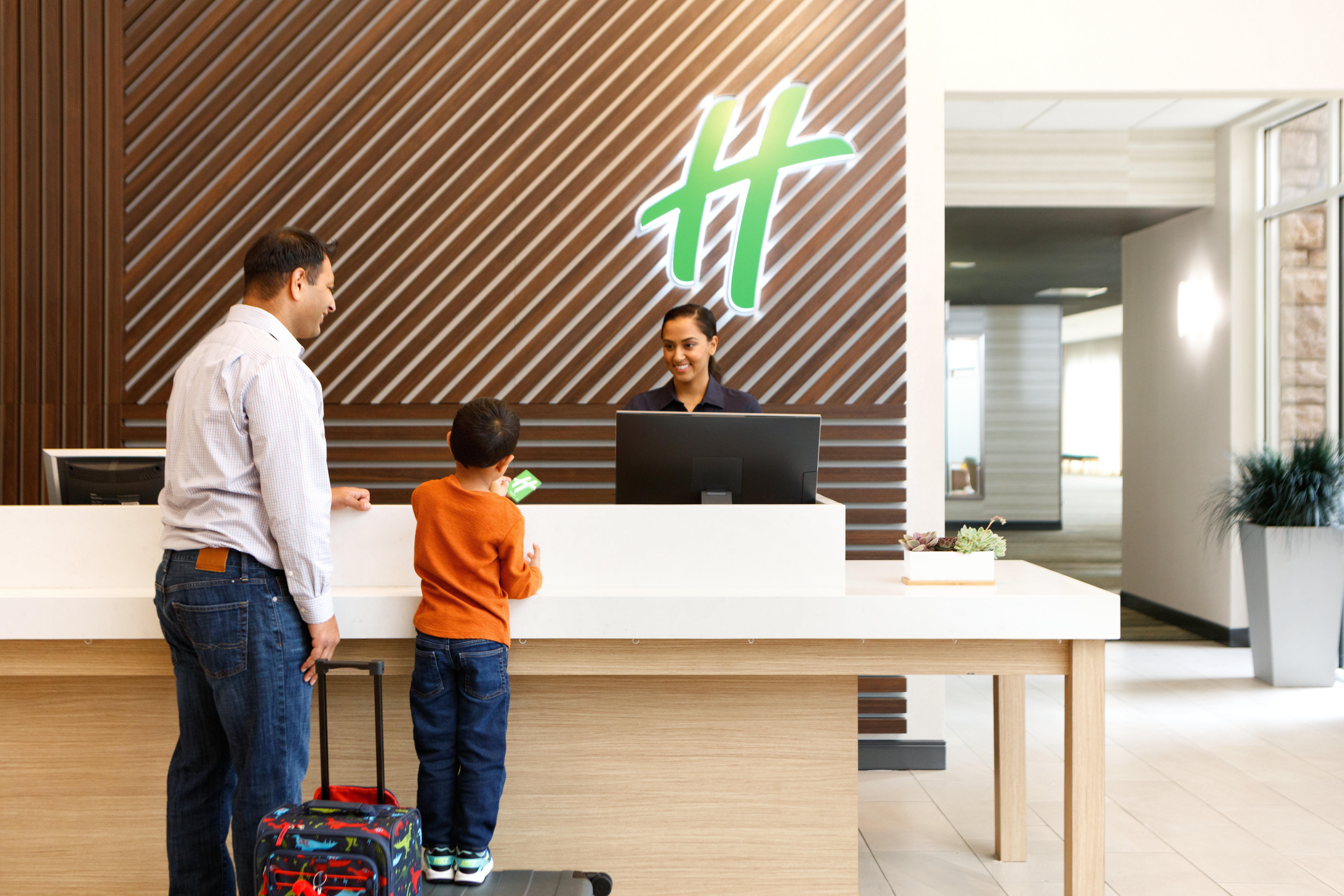 Holiday Inn Oakland Airport By Ihg Exterior photo